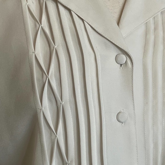 White button up top - Picture 3 of 6